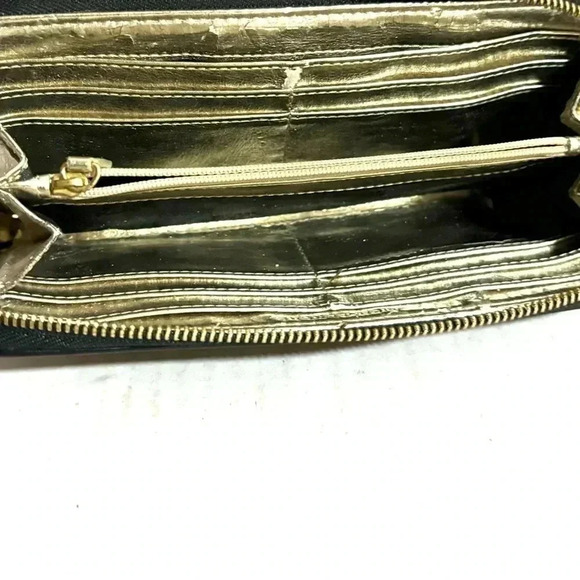 Michael Kors MK signature print canvas wallet - Picture 6 of 7